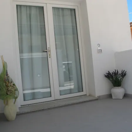 Guest House Suite Πανσιόν Όλμπια