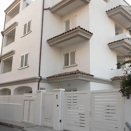 Guest House Suite Πανσιόν Όλμπια