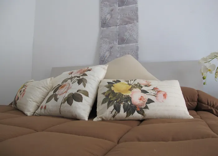 בית הארחה Guest House Suite אולביה