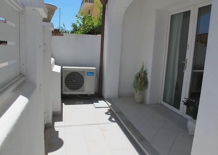 Guest House Suite 3* Ольбія